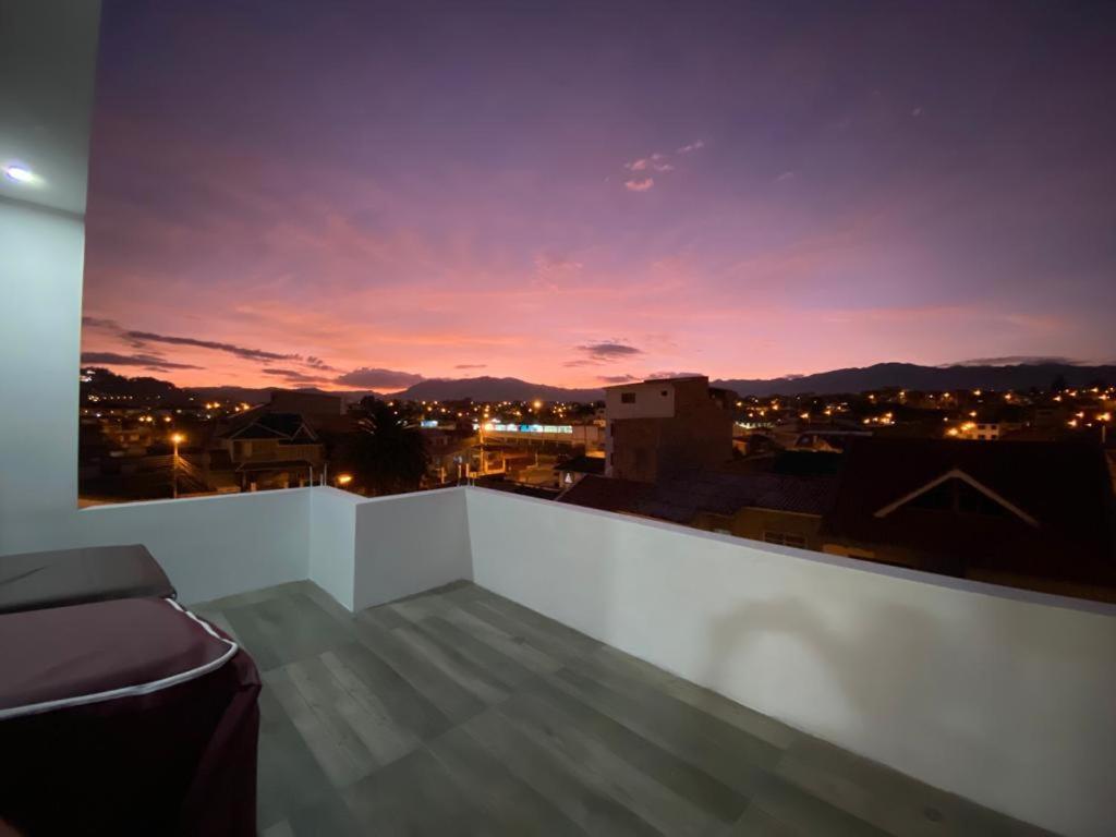 Апартаменты Lindo Departamento Con Vista Increible A Куэнка Экстерьер фото